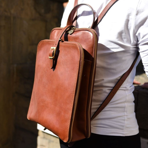 Leather backpack made of vegetable tanned leather