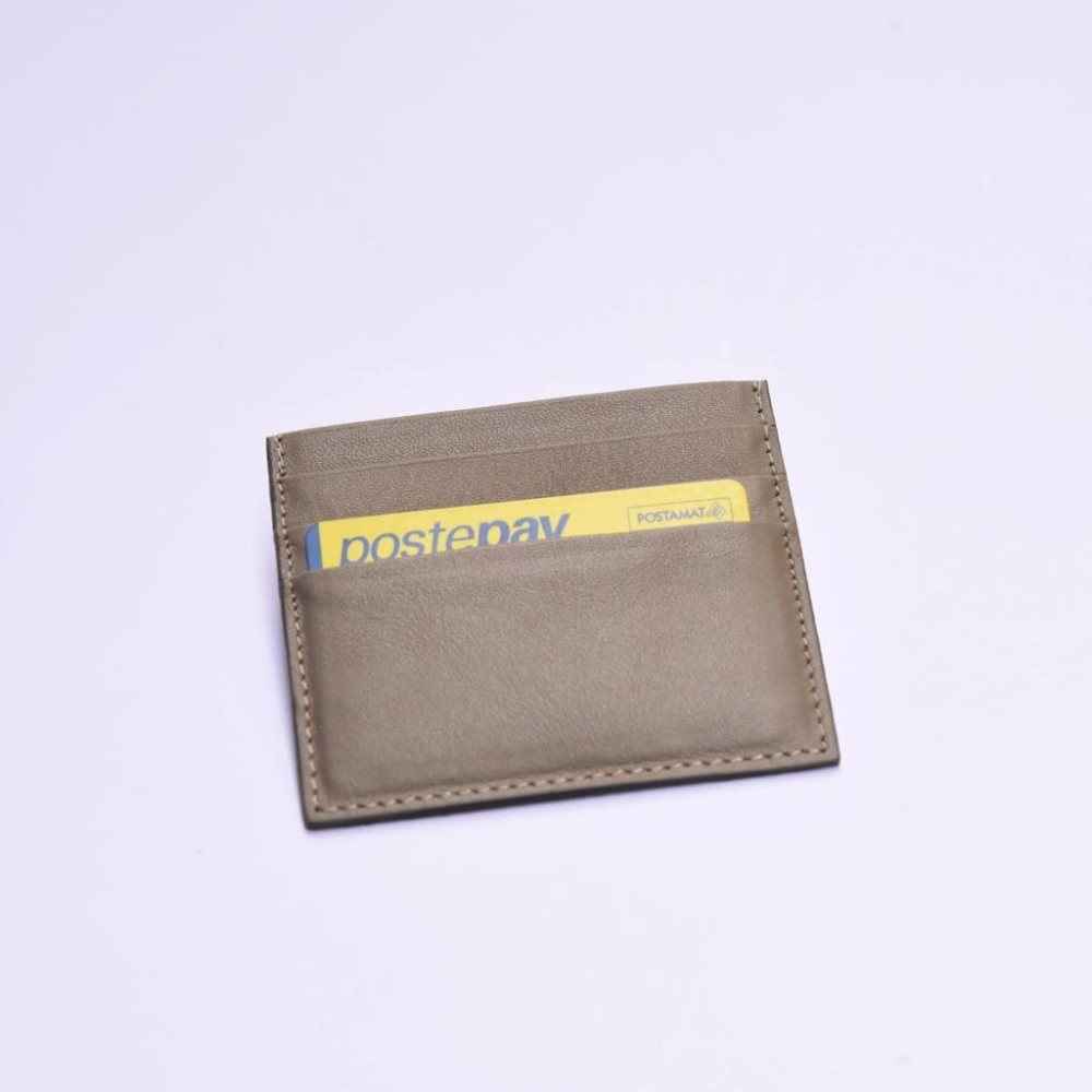 diorama calfskin card holder